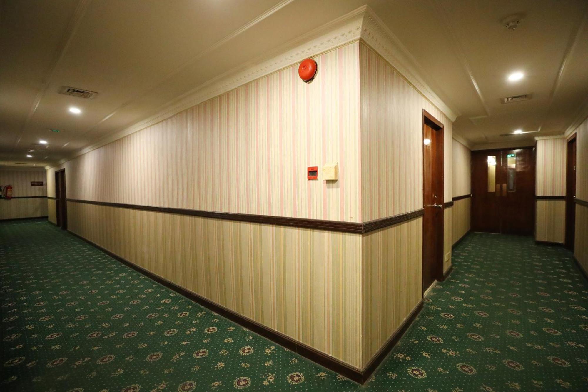 Oyo 112 Semiramis Hotel 麦纳麦 外观 照片