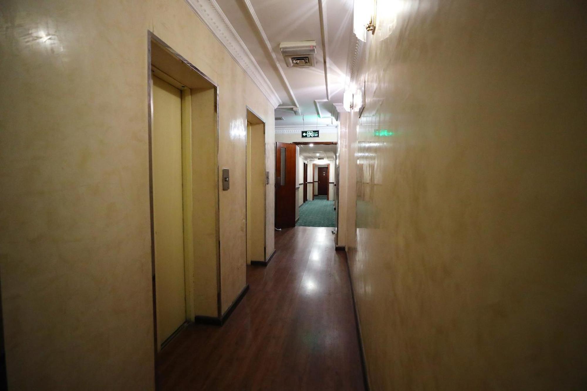 Oyo 112 Semiramis Hotel 麦纳麦 外观 照片