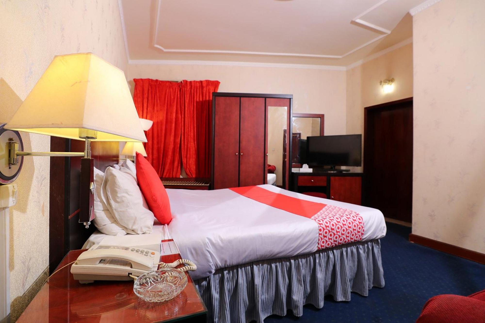 Oyo 112 Semiramis Hotel 麦纳麦 外观 照片